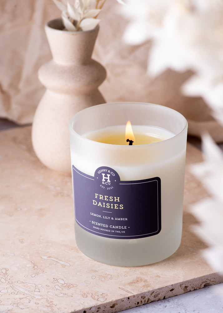 Fresh Daisies Scented Candle Henry and Co fragrance