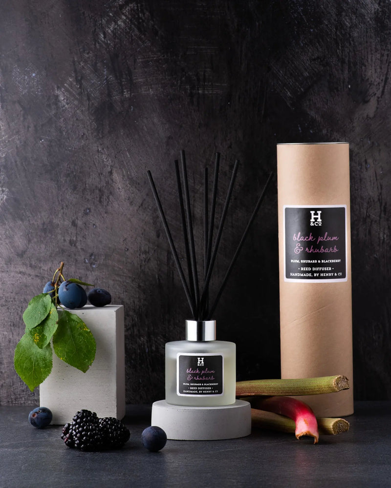 
            
                Load image into Gallery viewer, Black Plum &amp;amp; Rhubarb Reed Diffuser Henry and Co fragrance
            
        