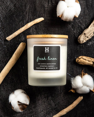 
            
                Load image into Gallery viewer, Fresh Linen Scented Candle Henry and Co fragrance
            
        