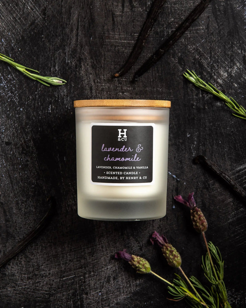 
            
                Load image into Gallery viewer, Lavender &amp;amp; Chamomile Scented Candle Henry and Co fragrance
            
        