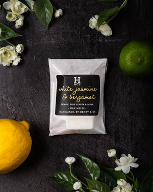
            
                Load image into Gallery viewer, White Jasmine &amp;amp; Bergamot Wax Melts Henry and Co fragrance
            
        