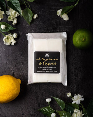 
            
                Load image into Gallery viewer, White Jasmine &amp;amp; Bergamot Wax Melts Henry and Co fragrance
            
        